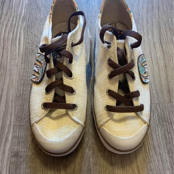 Etnies Shoes Womens Etnies Shoes Size 6 Still Have Tags Poshmark